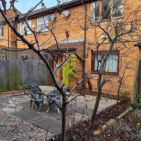 Sw19 - Quiet Split-Level 2-Bedroom Maisonette With Garden London Eksteriør billede