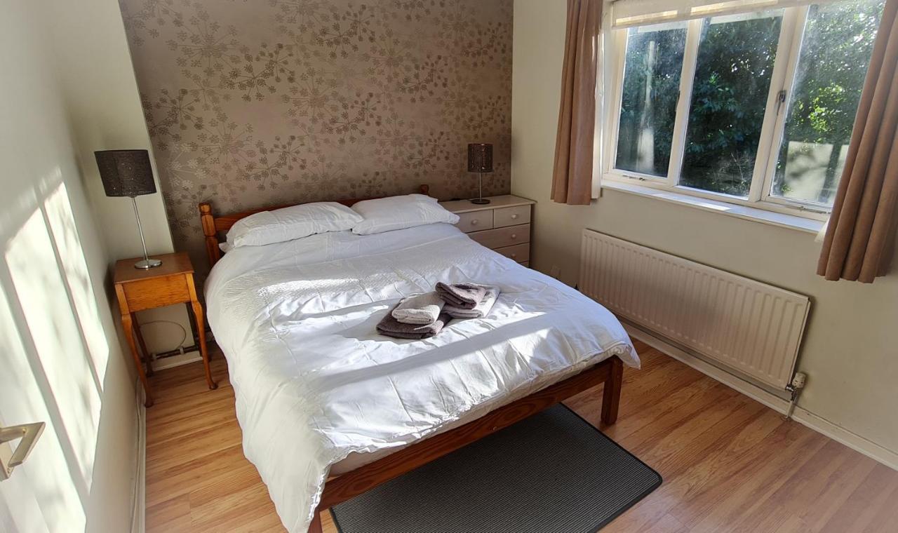 Sw19 - Quiet Split-Level 2-Bedroom Maisonette With Garden London Eksteriør billede