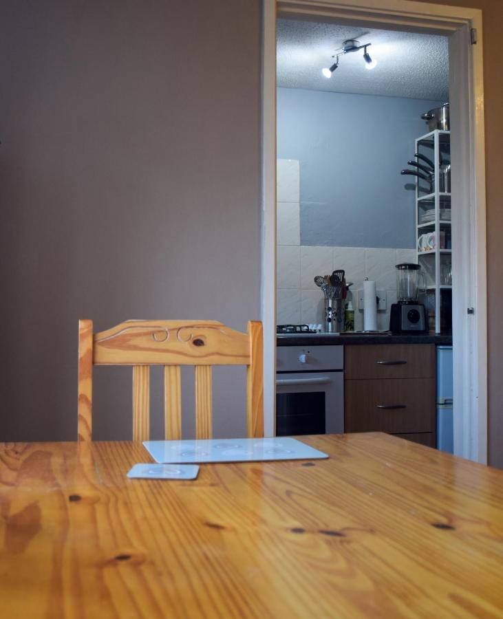 Sw19 - Quiet Split-Level 2-Bedroom Maisonette With Garden London Eksteriør billede