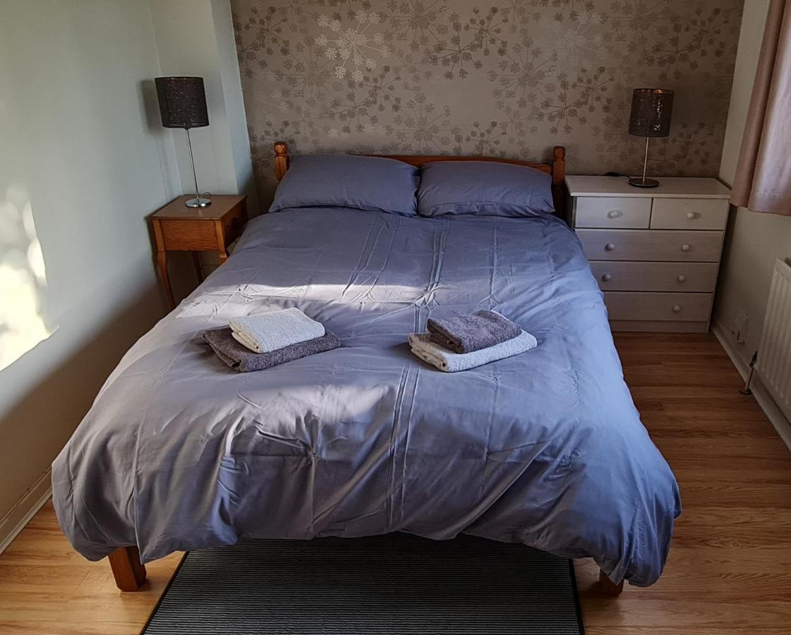 Sw19 - Quiet Split-Level 2-Bedroom Maisonette With Garden London Eksteriør billede